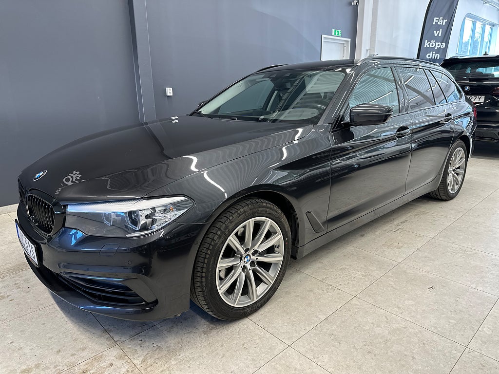 BMW 520d xDrive Touring Sport line4.99%/M-Ratt/B-Kamera/NAV/Drag