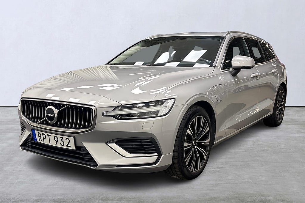 Volvo V60 Recharge T6 Core Edition
