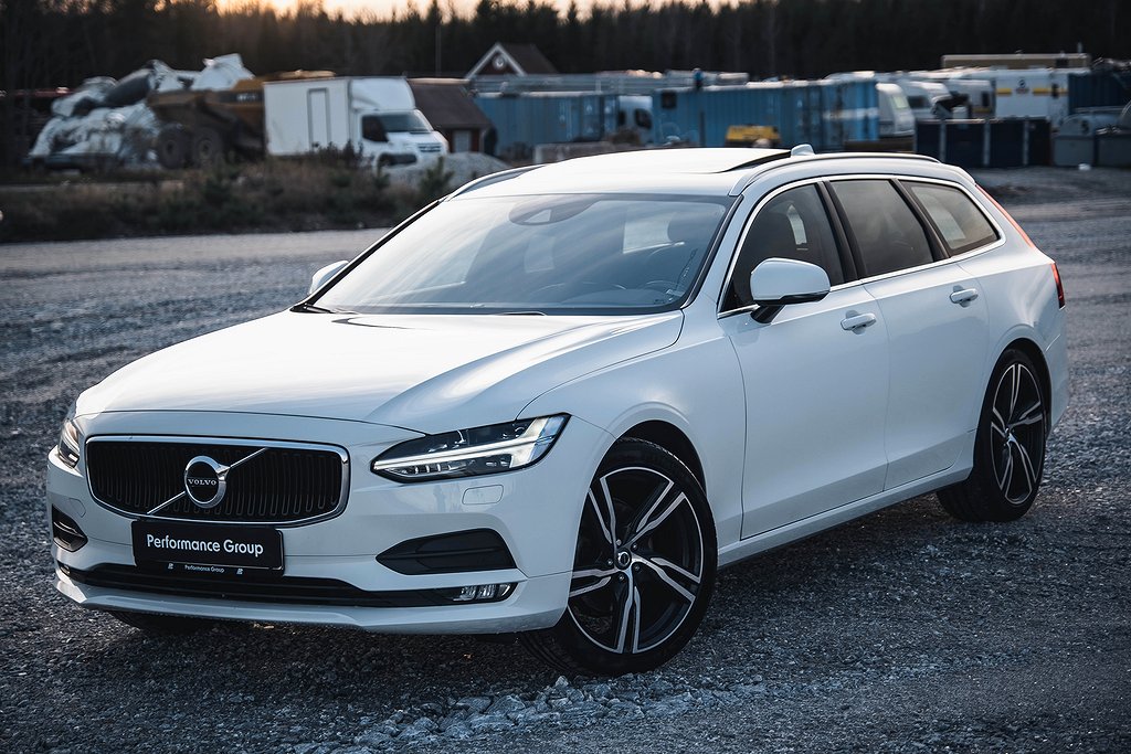 Volvo V90 D4 Panorama / Drag / Navigation / BLIS / VOC