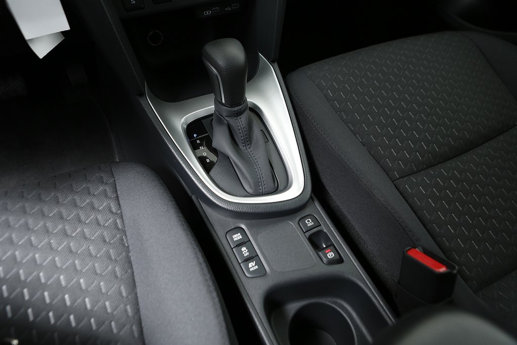 Toyota Yaris Cross 1,5 Hybrid e-CVT Active Motorvärmare 2024