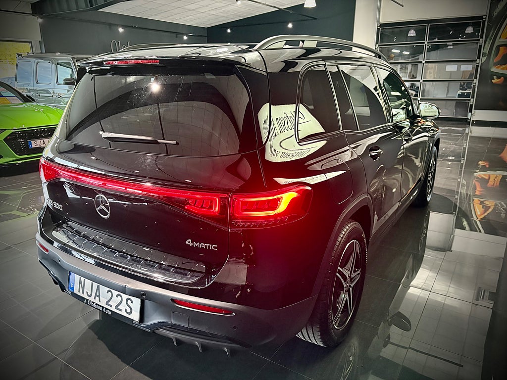 Mercedes-Benz EQB 300 4MATIC AMG Line Värmare. - bild 13