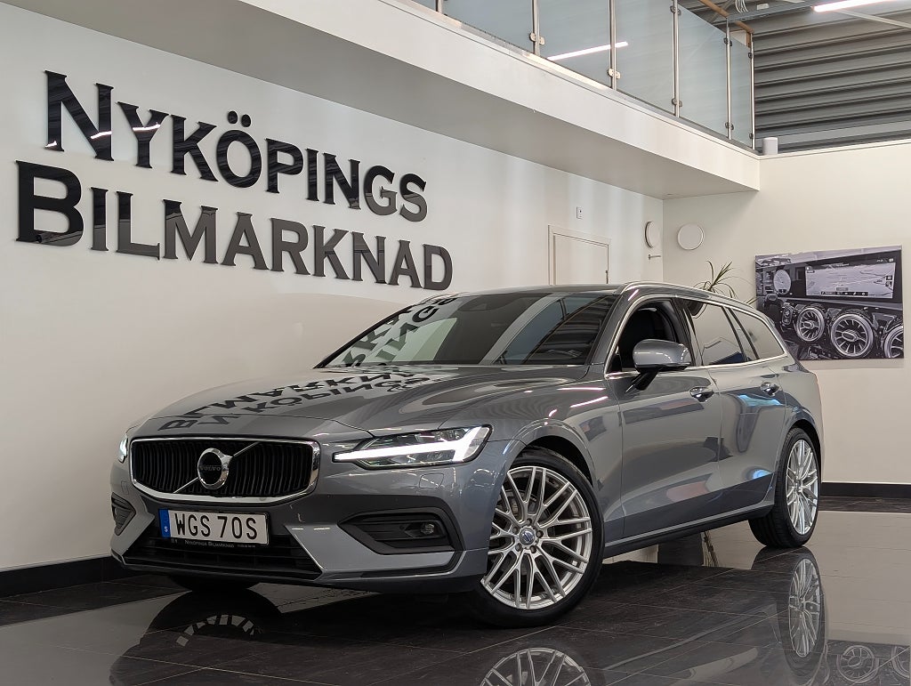 Volvo V60 D4 190hk Momentum Advanced Euro 6 | Kamera | GPS | Drag