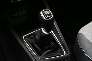 Halvkombi Hyundai i20 19 av 21