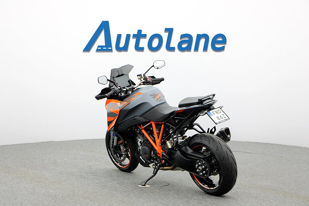 KTM 1290 Superduke GT *Endast 415Mil! Tech Pack Mivv