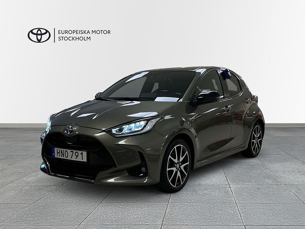 Toyota Yaris 1,5 HYBRID 5D STYLE V-HJUL M-VÄRM