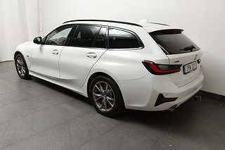 Kombi BMW 330e 3 av 27