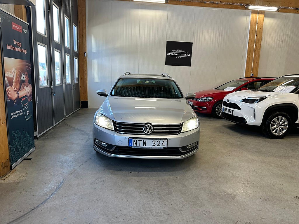 Volkswagen Passat Variant 2.0 TDI DPF BMT 4Motion GT PANORAMA LÄDE NY BES
