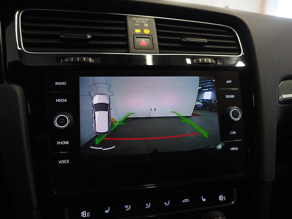 Volkswagen Golf 1.5 TSI 150hk GT R-Line Drag Kamera Pluspaket Keyless 2020