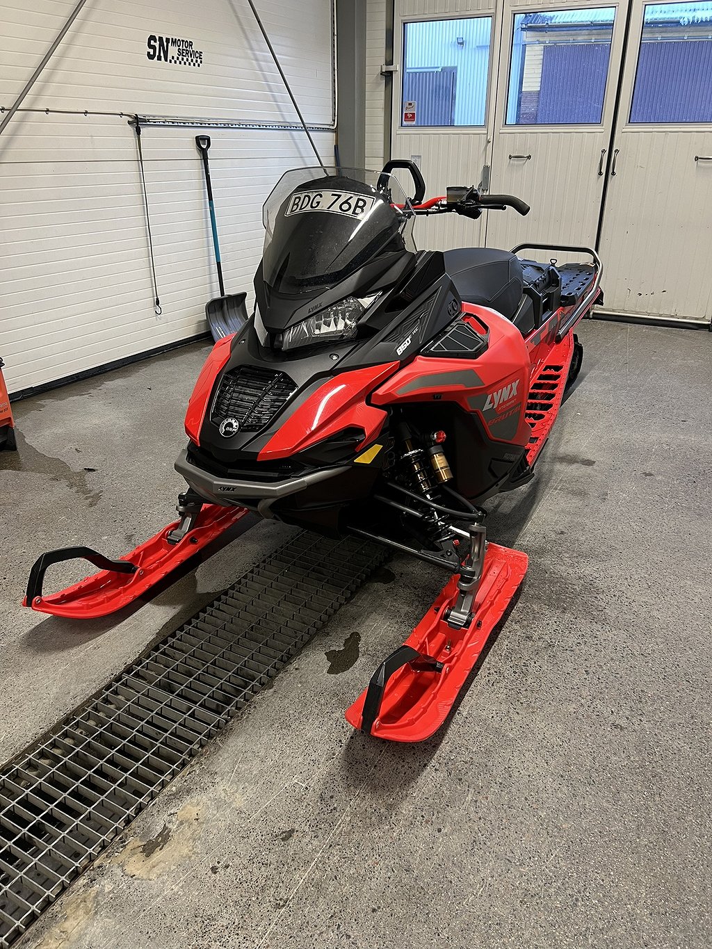 Lynx Xterrain Brutal 850 E-TEC