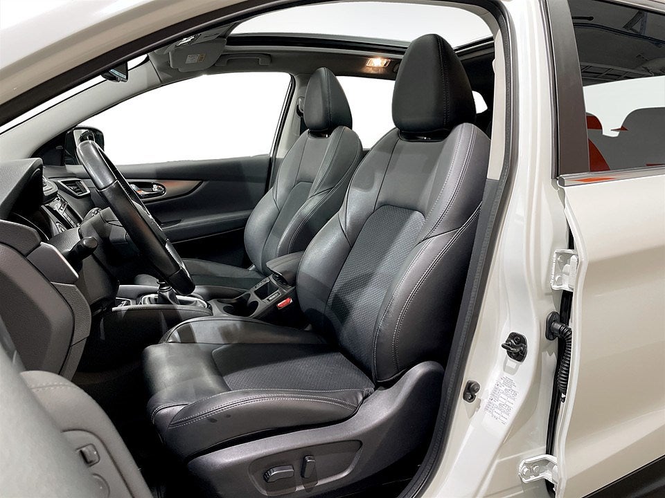 Bild på Nissan Qashqai Tekna 1.3 DIG-T 140hk - 360,PANO,NAV