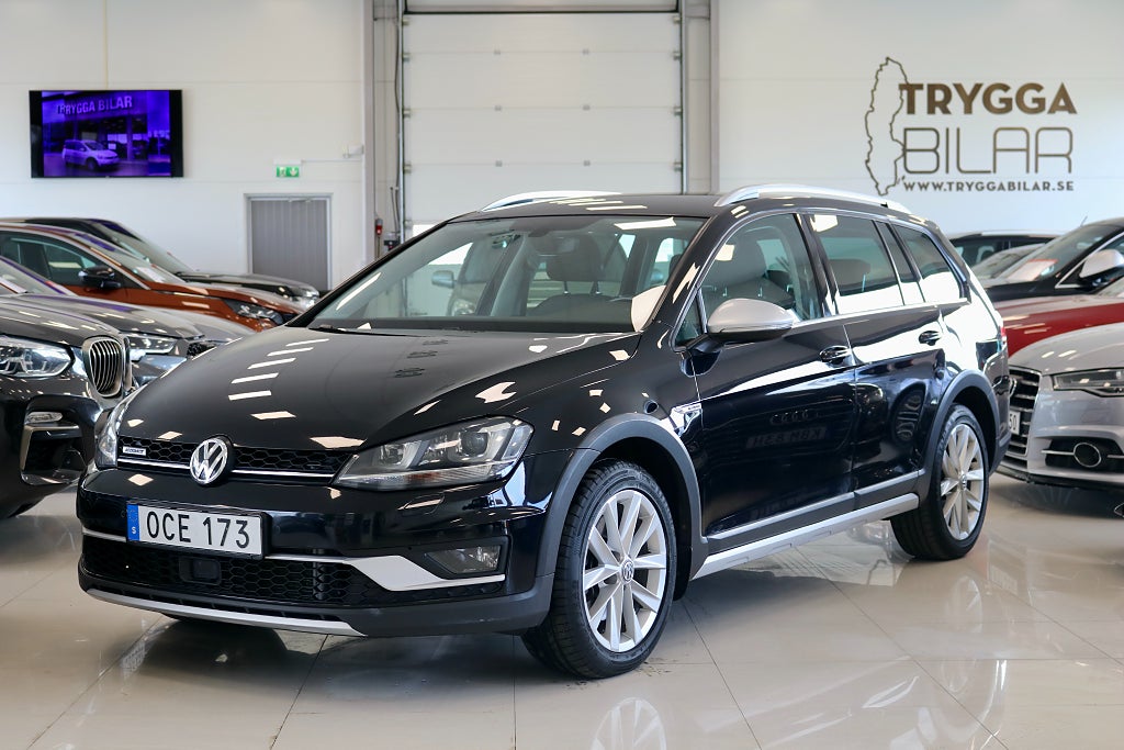Volkswagen Golf Alltrack 1.8 TSI BMT 4M/F-värm/Adaptiv-fart/LED/Apple/Drag/180hk