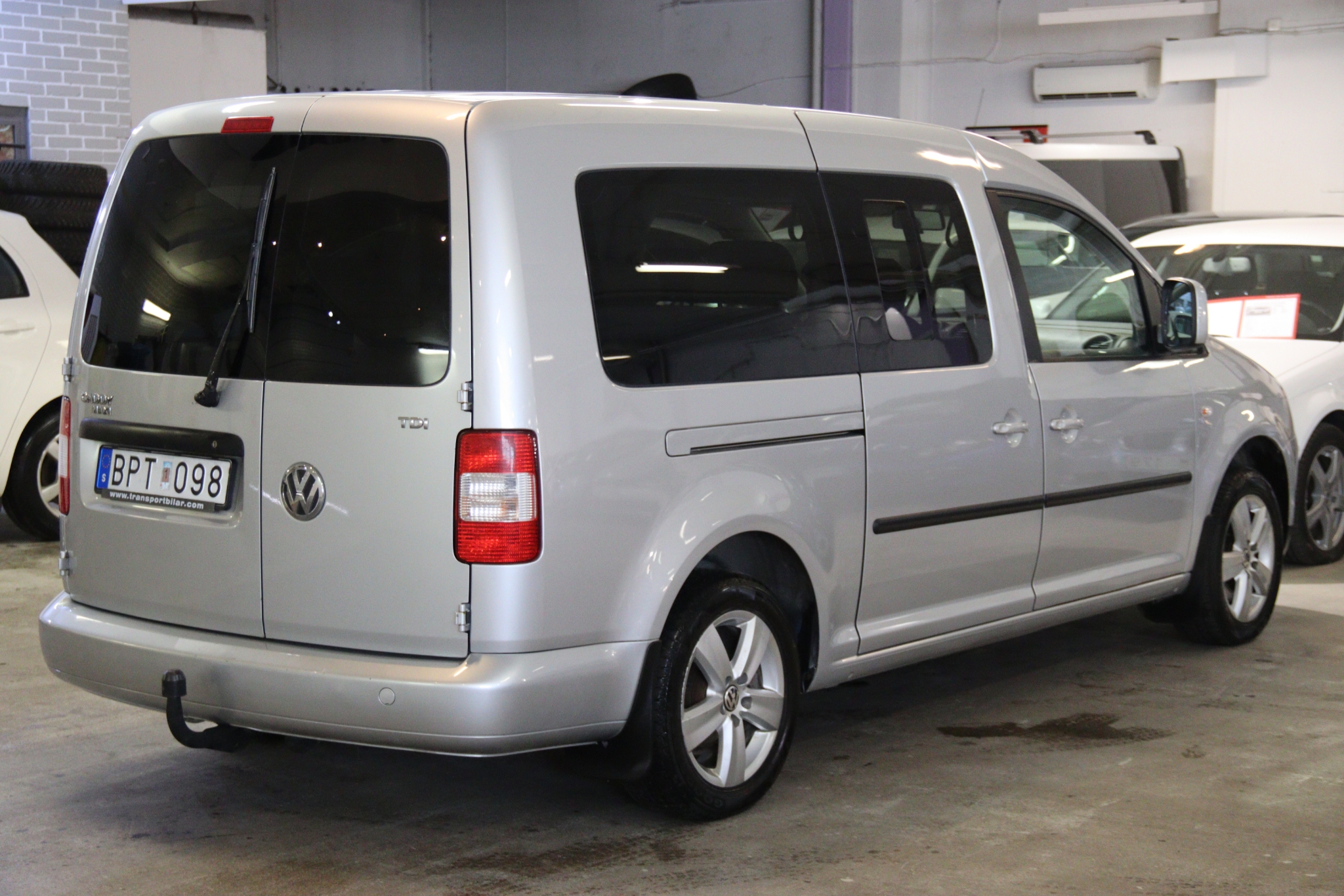 Volkswagen Caddy Maxi 2009, bild 4/42