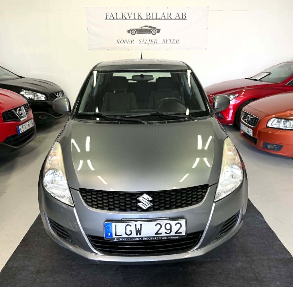 Suzuki Swift 5-dörrar 1.2 DOHC 16V VVT Euro 5/ Nyservad//Automatisk