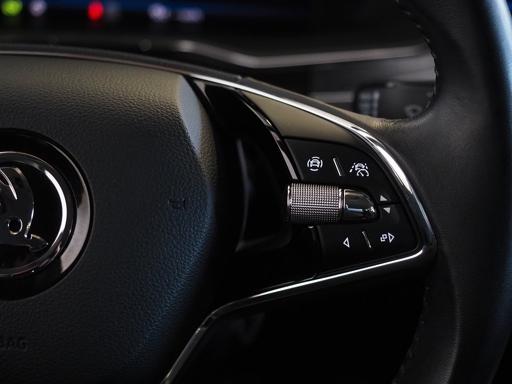 Skoda Superb iV 218hk Plug-in Business Edition |Drag|Navi| 2021