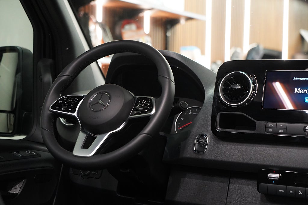 Mercedes-Benz Sprinter  2025 - miniatyr 18