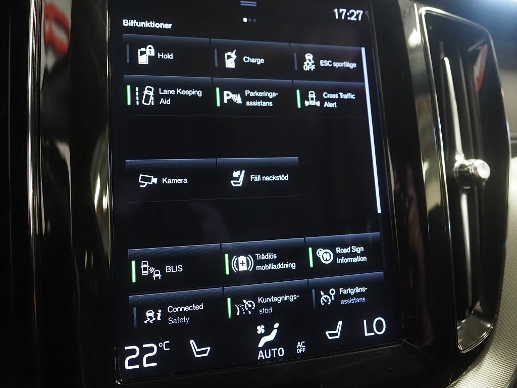 Volvo XC60 Recharge T6 AWD Inscription Pano Drag VOC Kamera Läder 2021