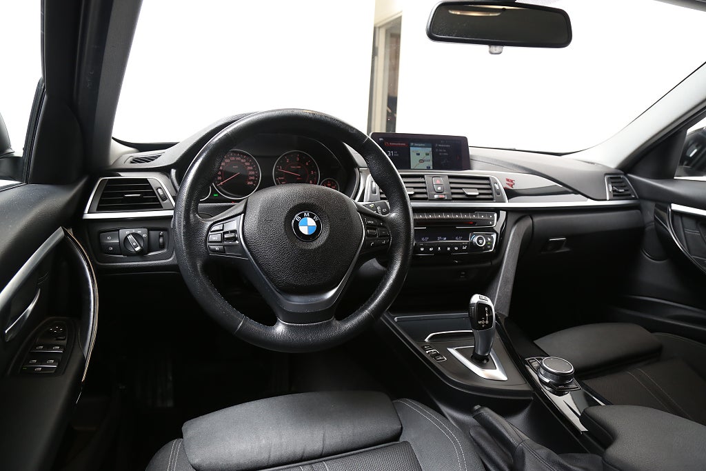 BMW 320D xDrive 190hk Sport line Aut Touring Drag | Navi |