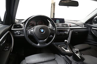 Kombi BMW 320D 13 av 28