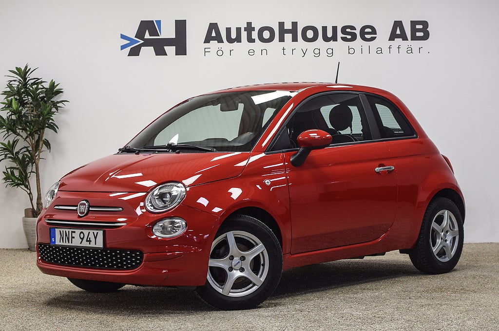 Fiat 500 Hybrid Lounge CarPlay P-Sensor Farthållare Garanti