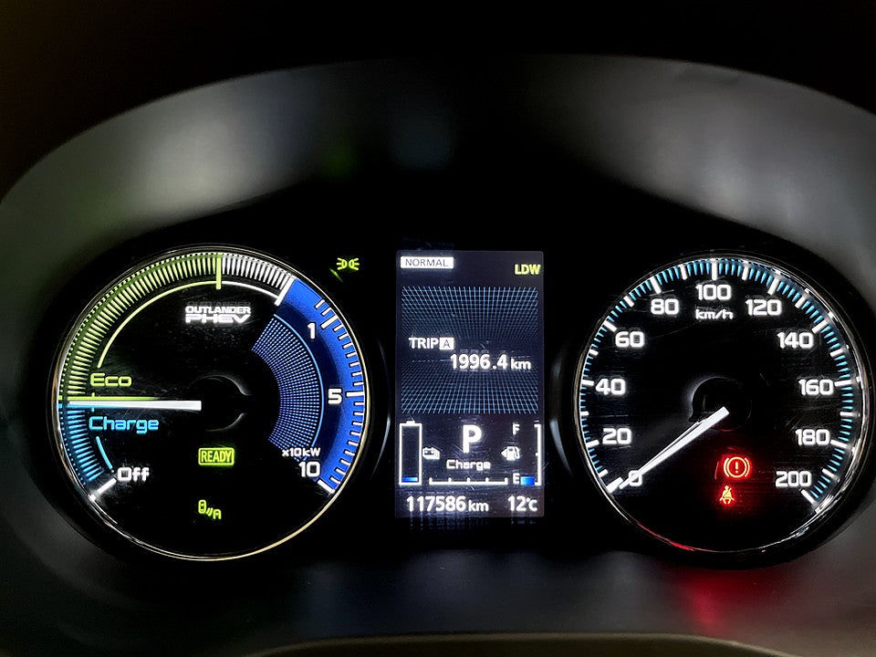 Bild på Mitsubishi Outlander Business PHEV Aut AWD 360-KAMERA ELSTOL 224hk