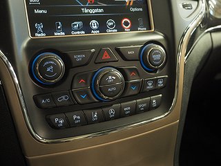 SUV Jeep Grand Cherokee 23 av 33