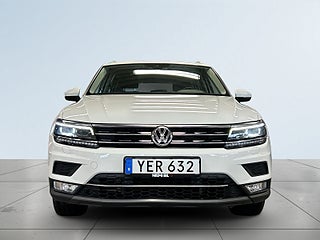 Volkswagen Tiguan 2.0 TDI 4M Cockpit/Drag/Kamera/ M&D-Värmare/S&V-Däck – bild 2
