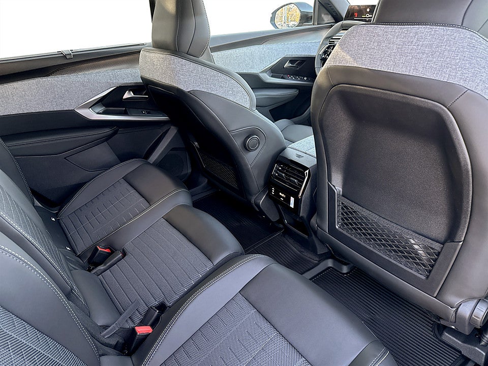 Bild på Peugeot e-5008 GT Long Range - DEMO