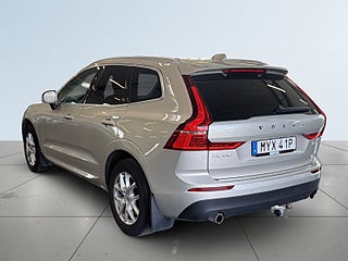 Volvo XC60 B4 AWD Momentum Advanced S&V-hjul Värmare Drag Kamera