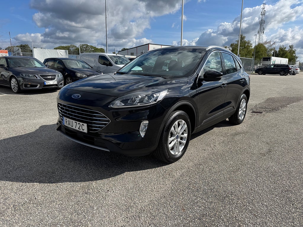 Ford Kuga Plug-In Hybrid Titanium 225hk / Navi / CarPlay / MOMS