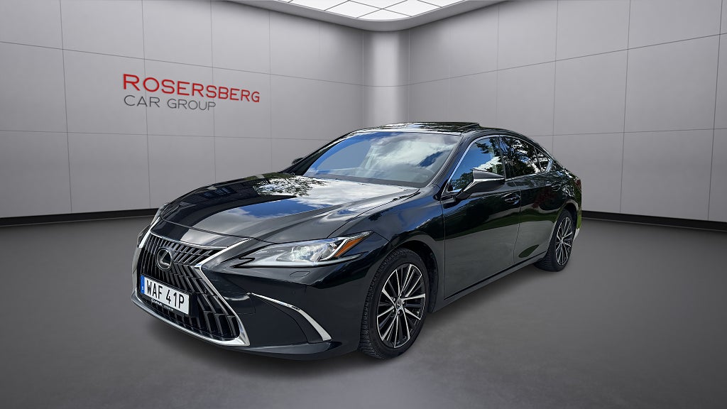 Lexus ES300h *MOMS 300h HYBRID AUT LIMITED TAKLUCKA LÄDER NAVI KAMER