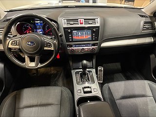 Subaru Outback 2.0 4WD Drag/B-Kamera/LED-ramp/Mvärm/S&V-däck