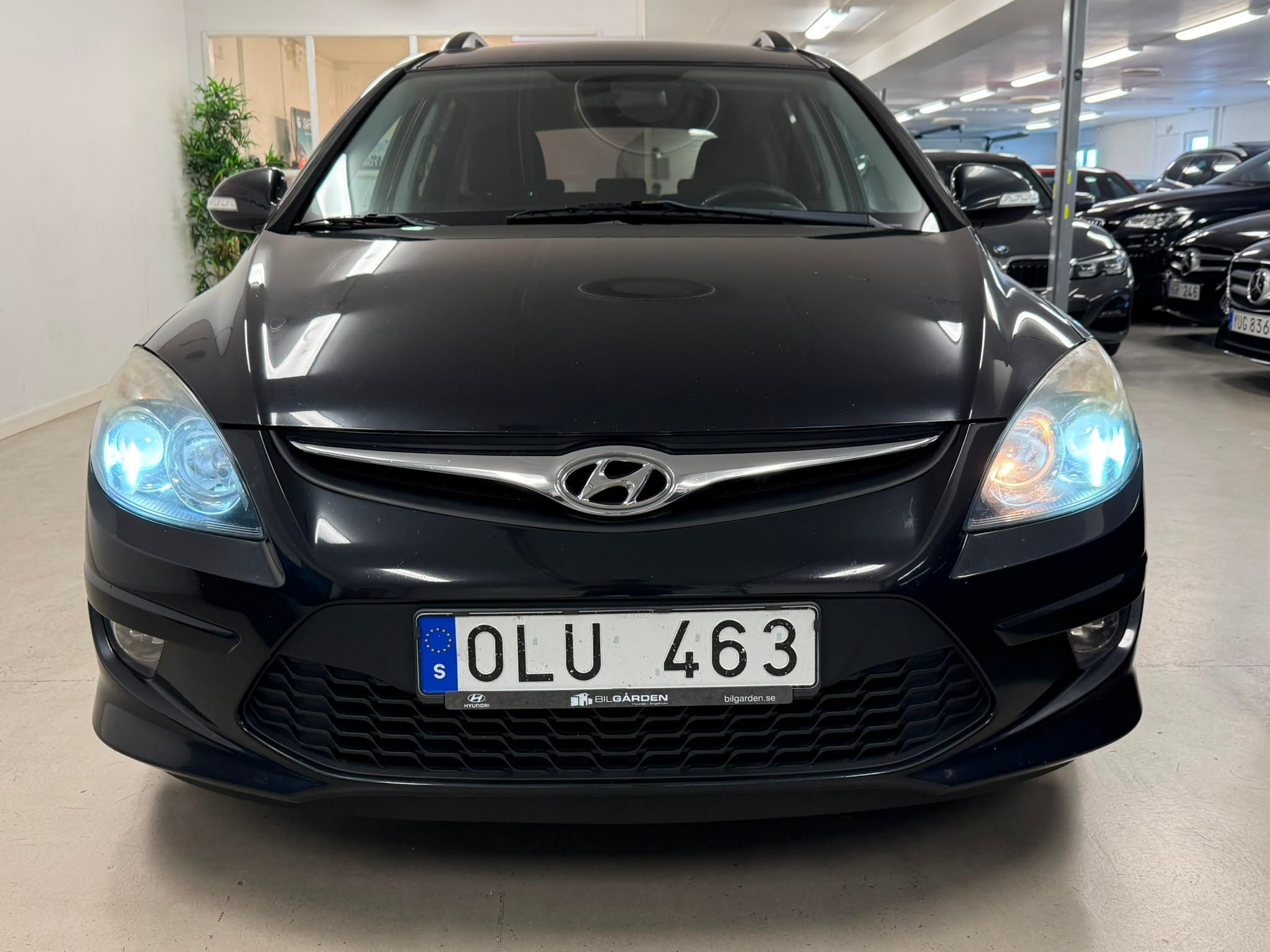 Hyundai i30 cw 1.6 CRDi Business 2011, bild 2/46