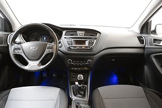 Halvkombi Hyundai i20 18 av 26