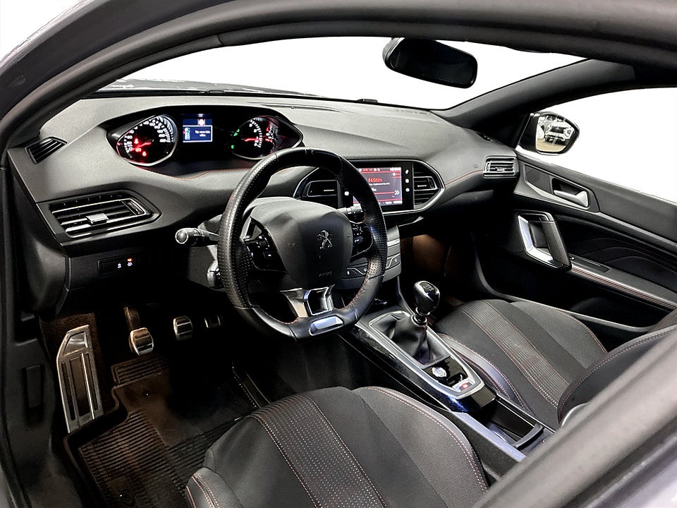 Bild på Peugeot 308 SW GT-Line 1.2 PT 130hk BACKSENSORER