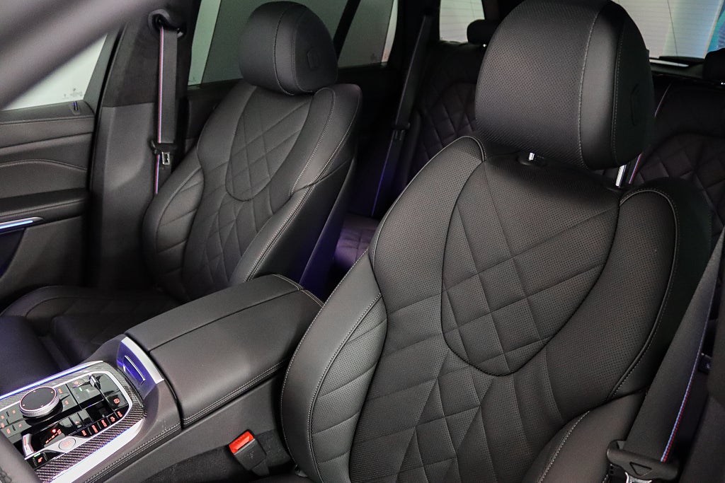 BMW X5 xDrive40i M Sport Innovation Sky Lounge B&W Carbon Luftfjädring