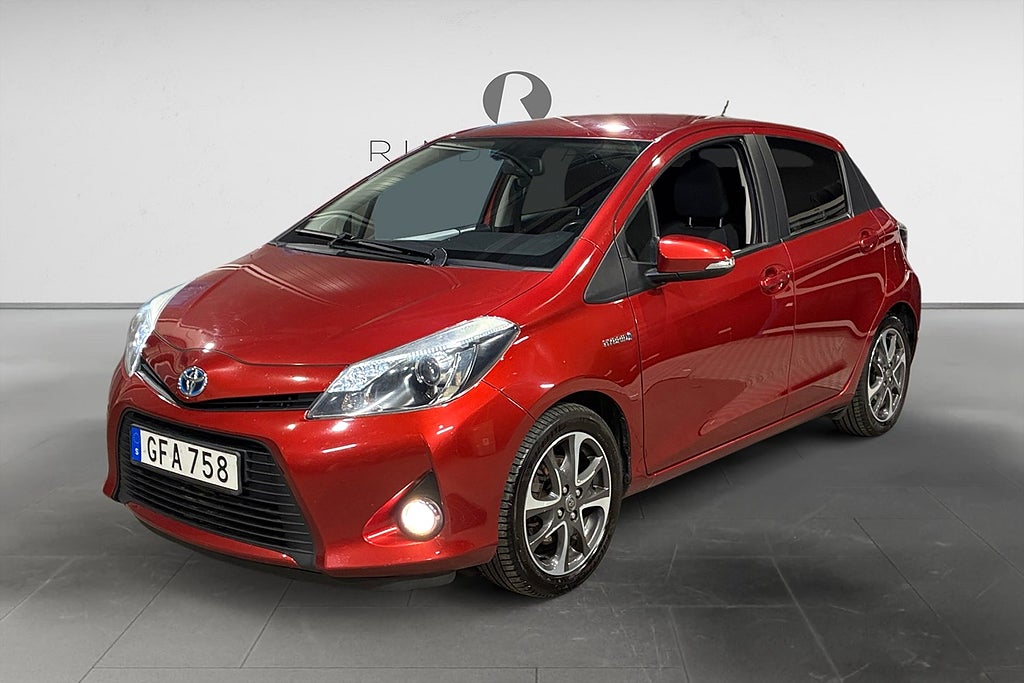 Toyota Yaris Hybrid 1.5 101 HK AUT EDITION 50 NAVI 12600MIL 16"