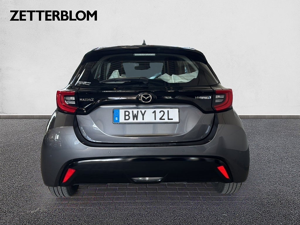 Halvkombi Mazda 2 4 av 14