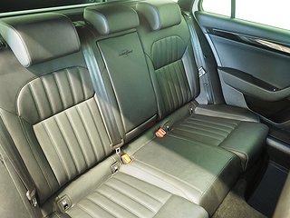 Kombi Skoda Superb 11 av 21