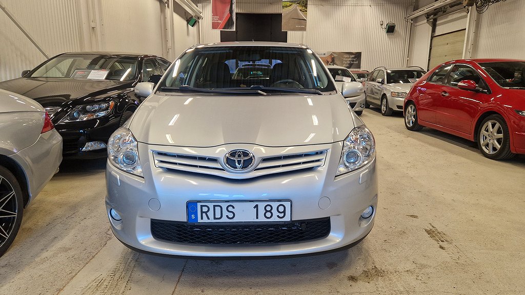 Toyota Auris 5-dörrar 1.6 Valvematic Plus Euro 5