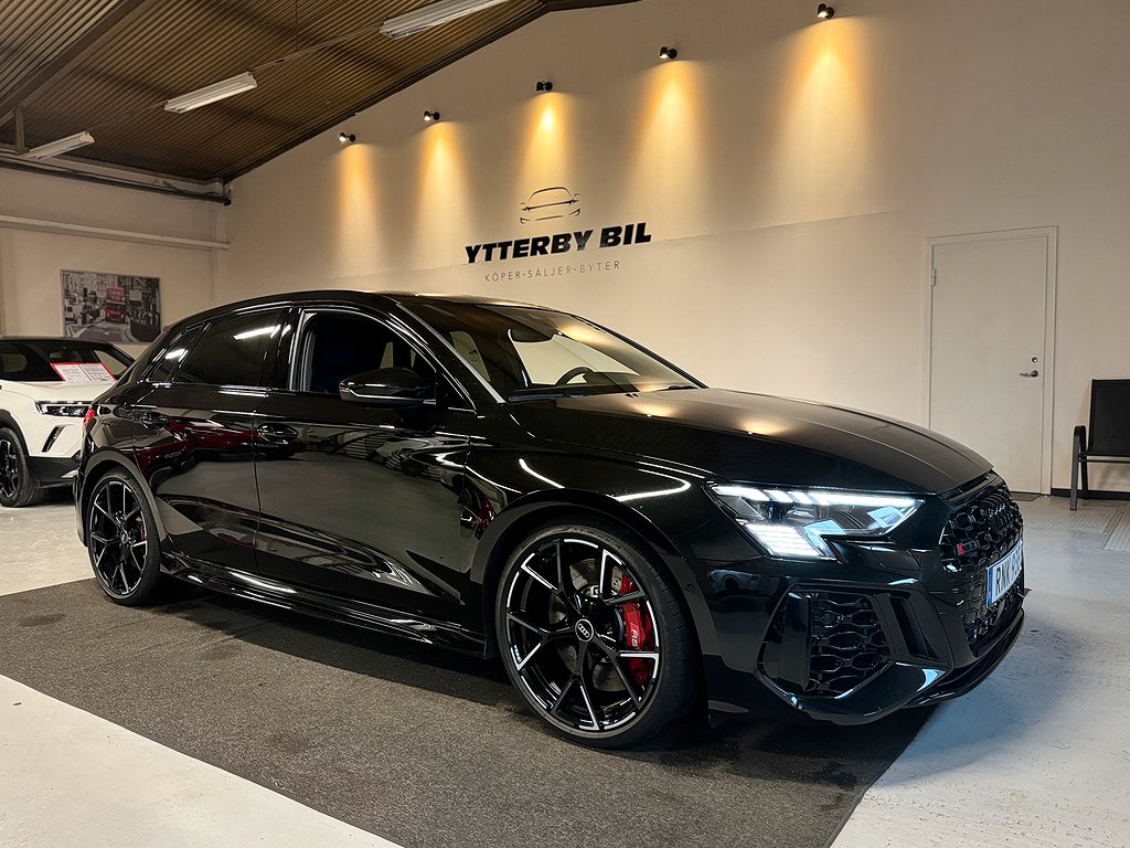 Audi RS3 SB S-Tronic Bang & Olufsen Pano B-Cam RS-Sportavgas