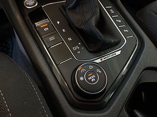Volkswagen Tiguan 2.0TSI DSG 4Motion S&V-hjul/Drag/Massage/Pvärm/Carplay – bild 23