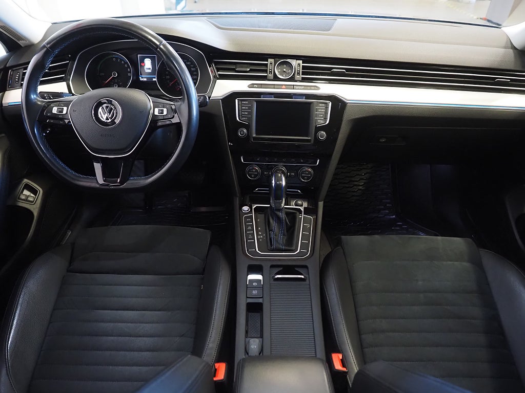 Volkswagen Passat SC GTE Plug-in 1.4 TSI 218hk Executive Kamera Dragkrok 2017