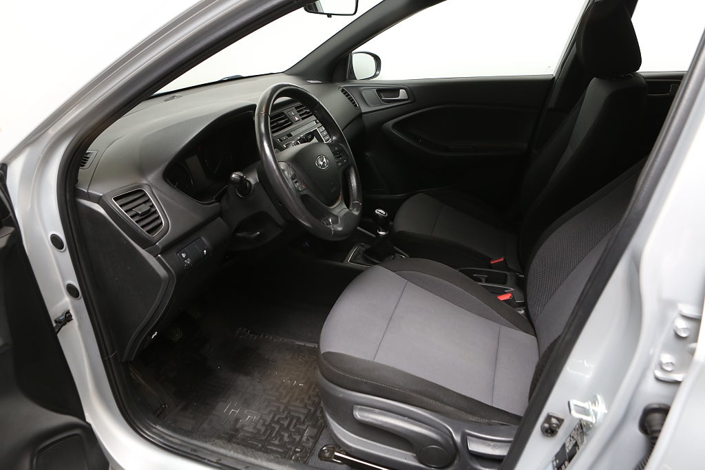 Hyundai i20 1,2 Move! 5D Bluetooth Dragkrok 2018