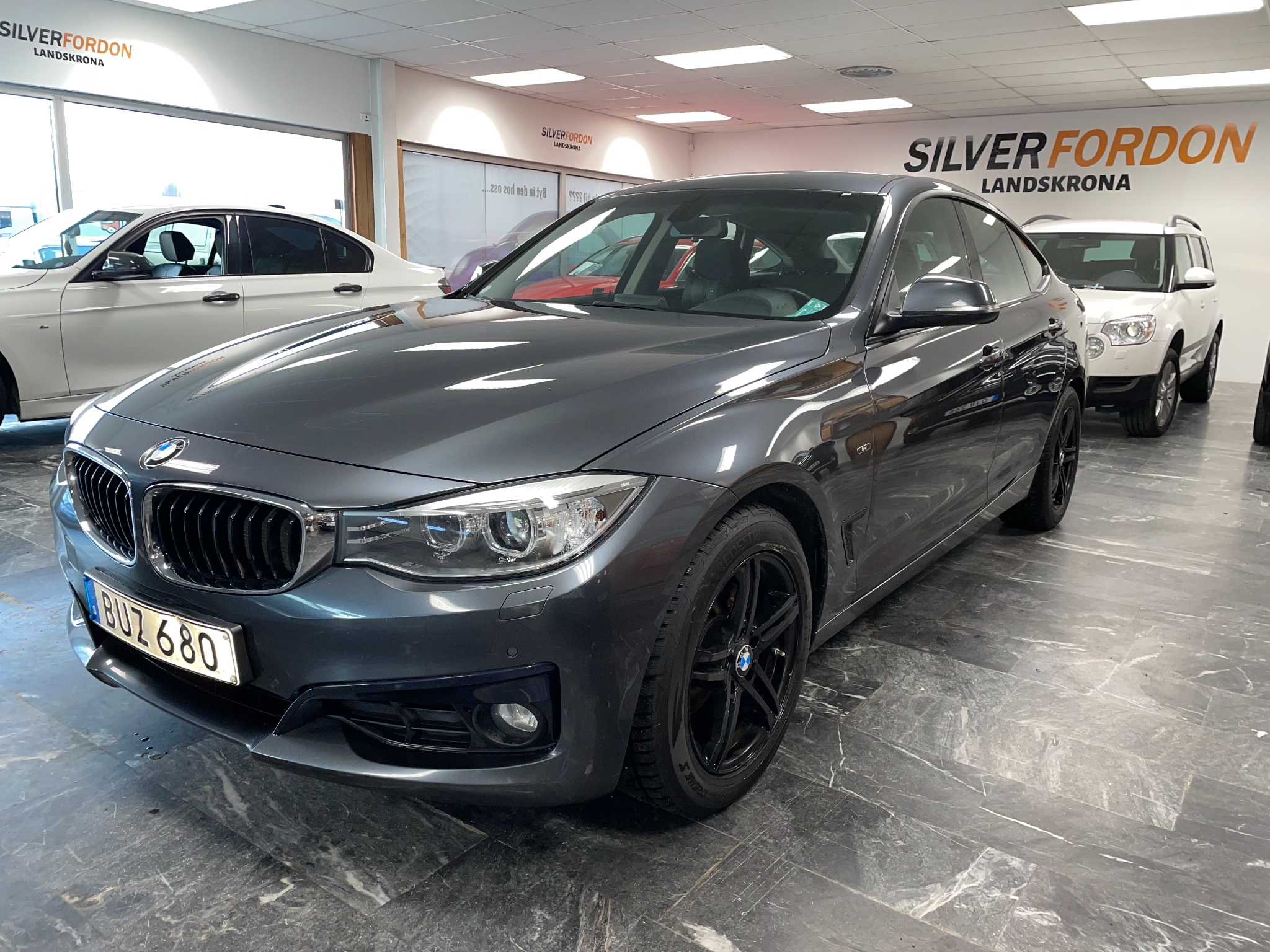 BMW 320