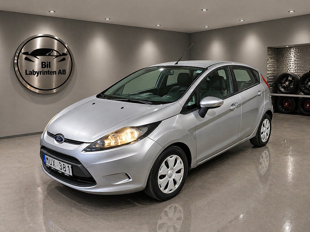 Ford Fiesta Mot. Värmare 5-dörrar 1.6 TDCi Trend Euro 5