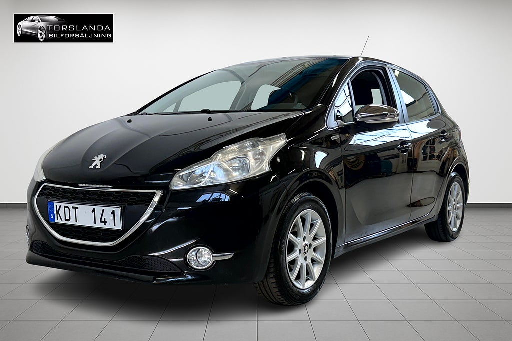 Peugeot 208 1.2 VTi 82hk | Panorama | V-hjul | Kamrem bytt