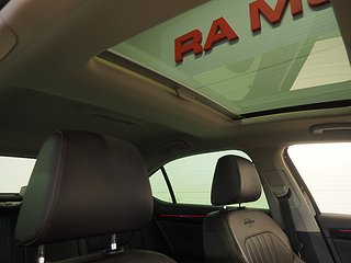 Halvkombi Skoda Superb 13 av 27