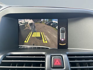 Volvo XC60 D4 AWD Geartronic Drag/Kamera/P-Värm/Pano/Skinn/S&Vdäck – bild 15