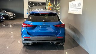 SUV Mercedes-Benz GLA 5 av 12