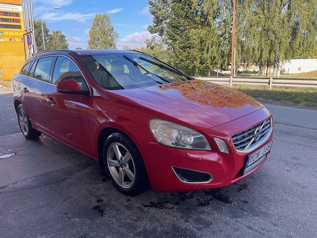 Volvo V60 D2 Momentum Euro 5